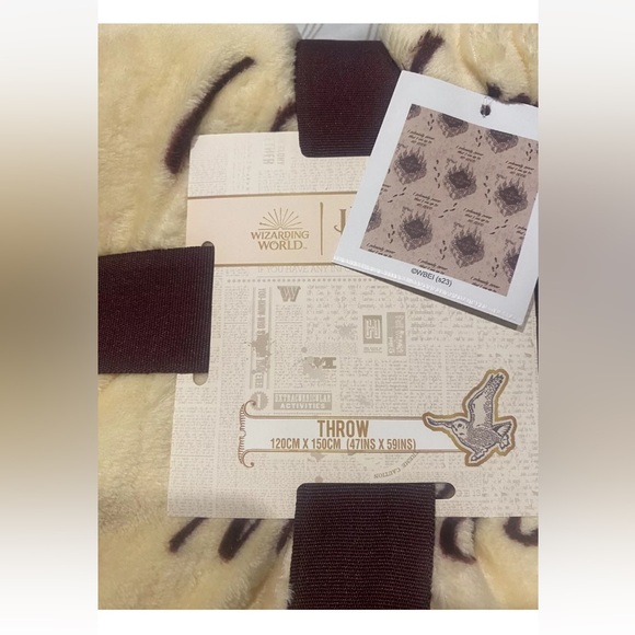 NWT Harry Potter Throw - Picture 2 of 3